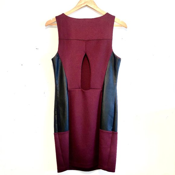 BCBG COCKTAIL DRESS - Picture 2 of 3